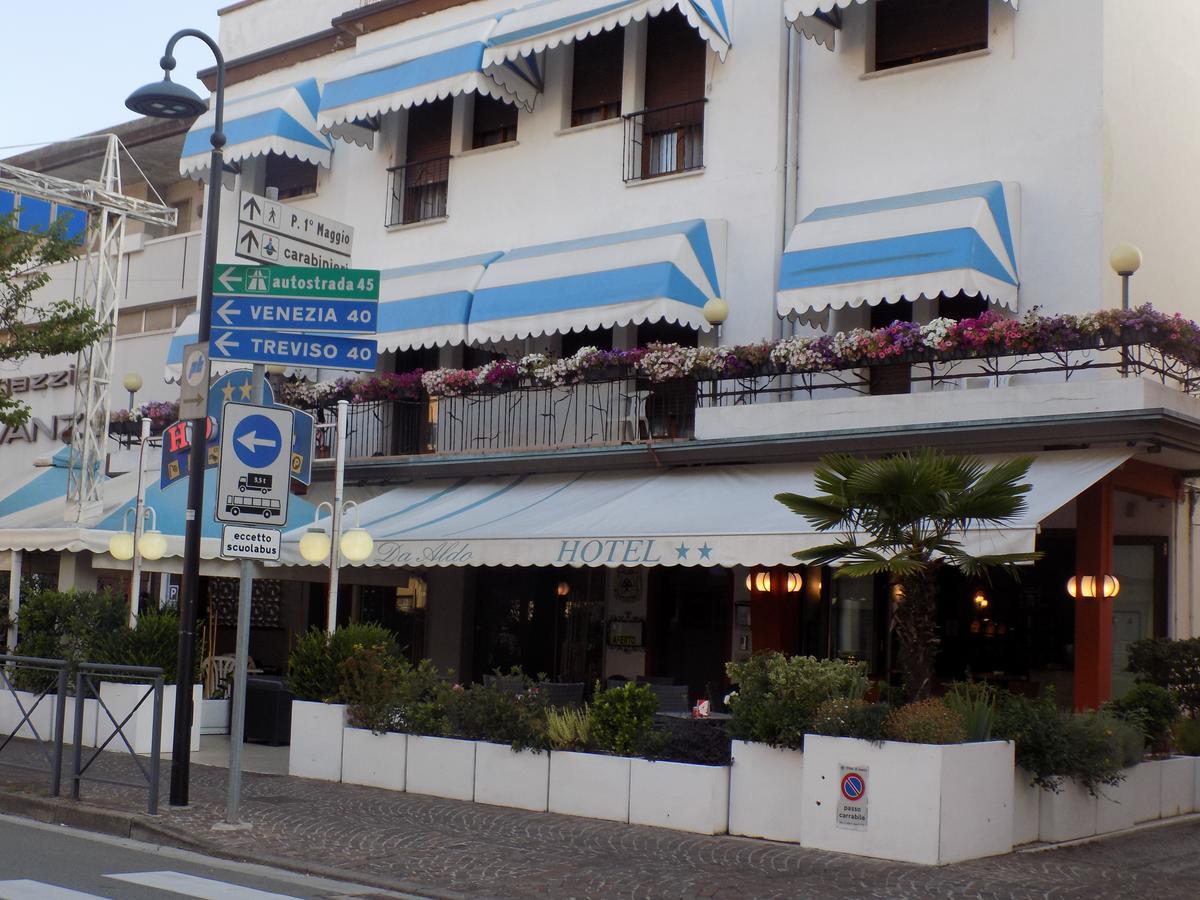 Hotel Udinese Da Aldo Йезоло Екстериор снимка